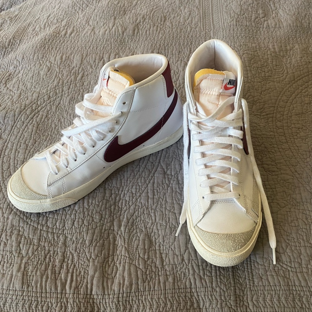 Never worn Nike high tops🙂